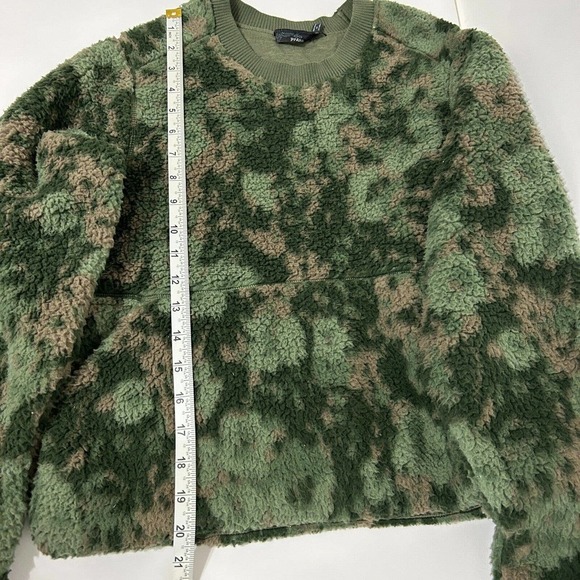 Prana Polar Escape Sweatshirt Fleece Camo Crewneck Womens Size Small - Picture 13 of 13